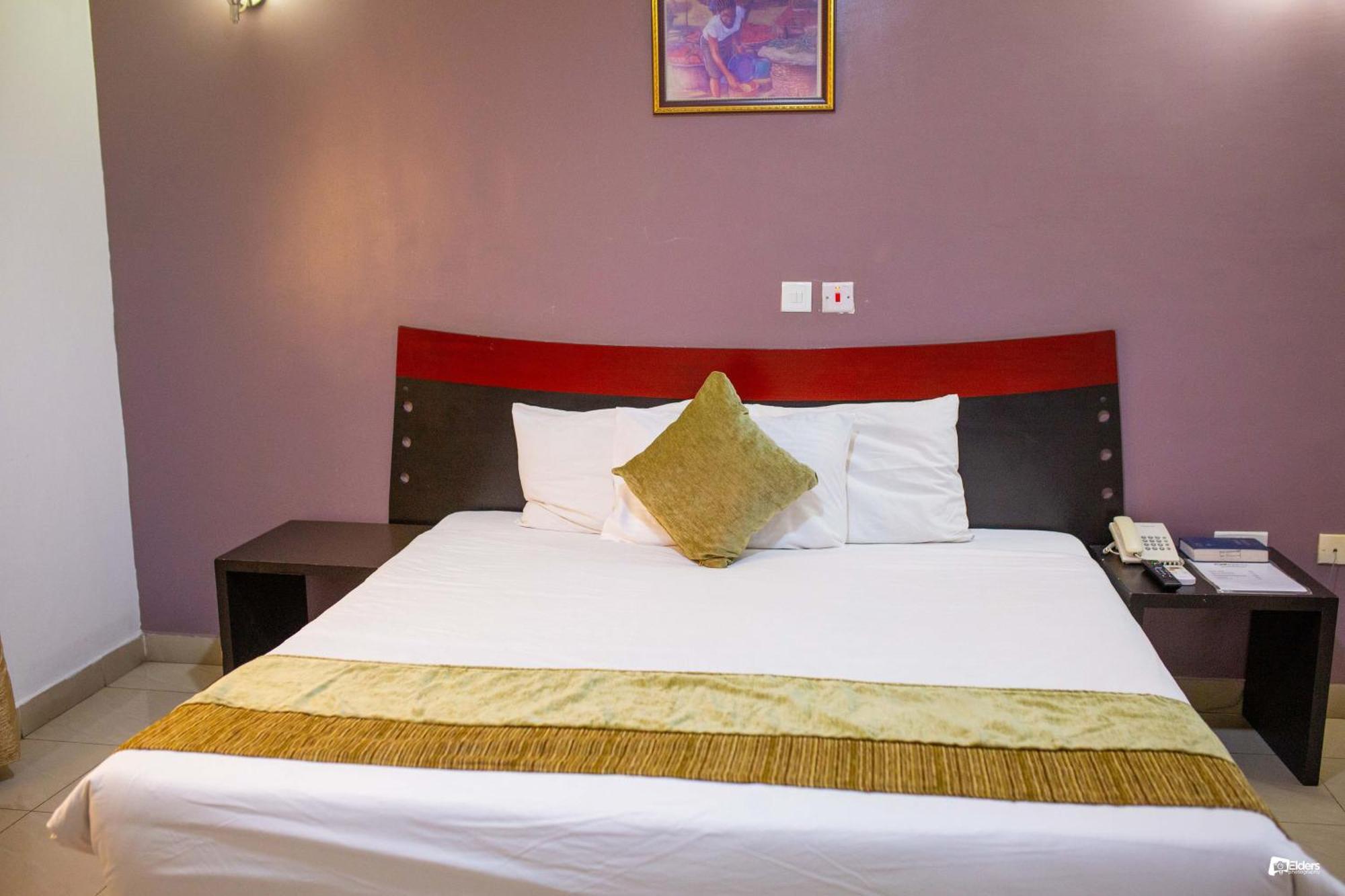 Suru Express Hotel Gra Lagos Ngoại thất bức ảnh