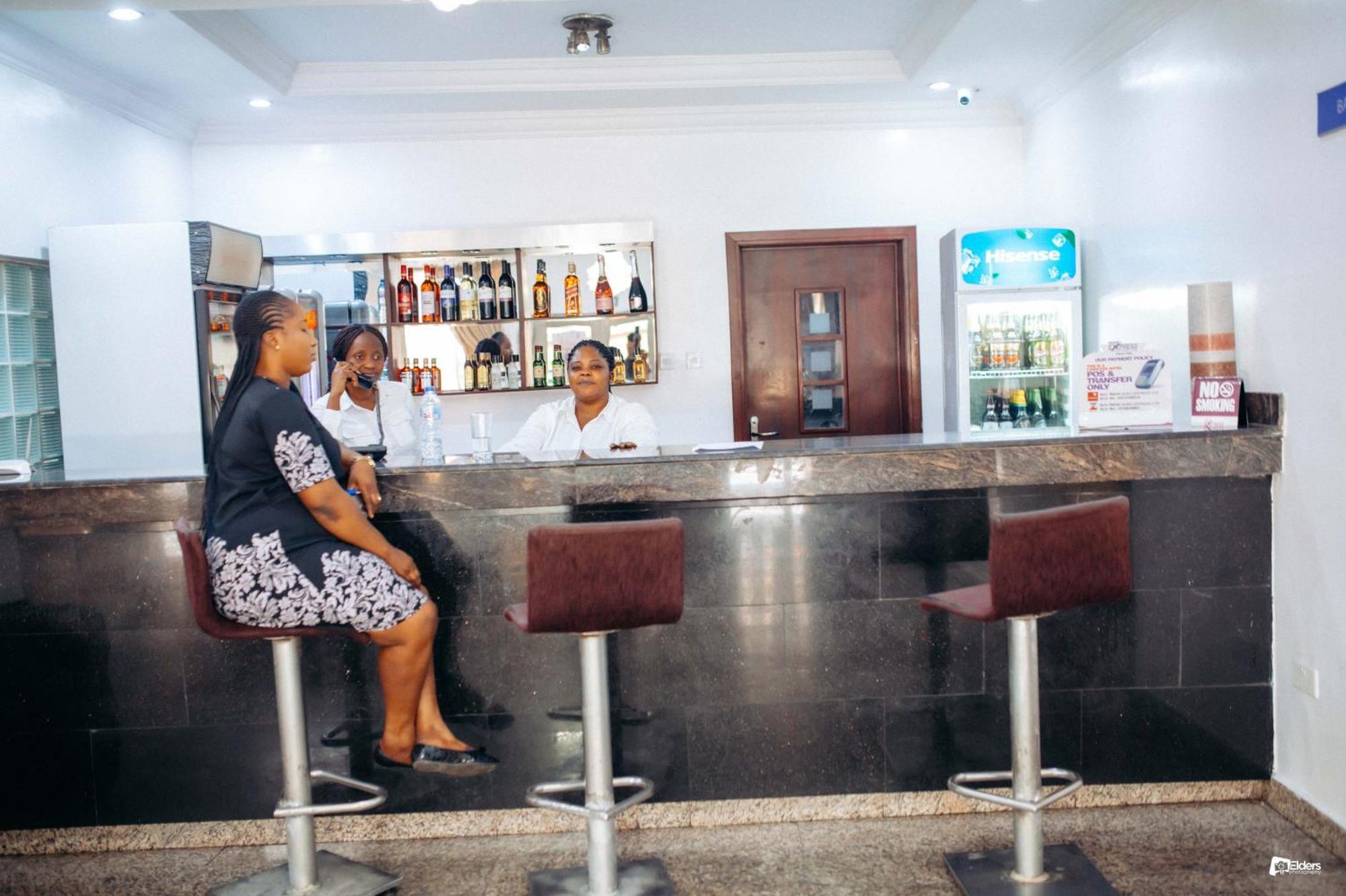 Suru Express Hotel Gra Lagos Ngoại thất bức ảnh